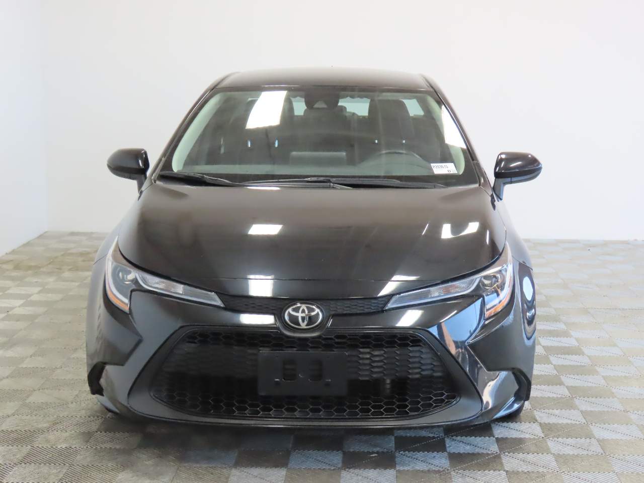 Used 2022 Toyota Corolla LE with VIN 5YFEPMAEXNP321639 for sale in Scottsdale, AZ