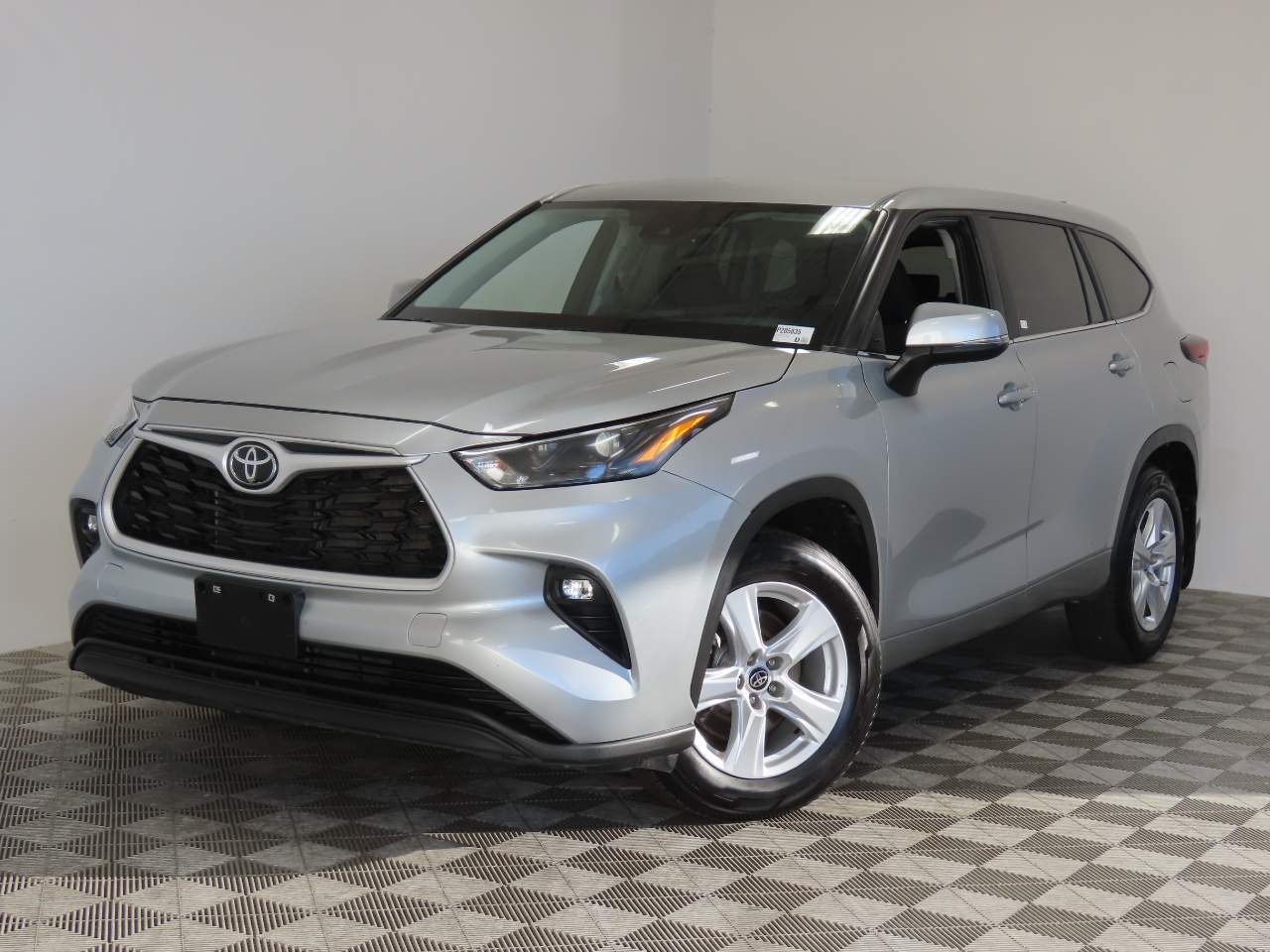 2024 Toyota Highlander LE AWD