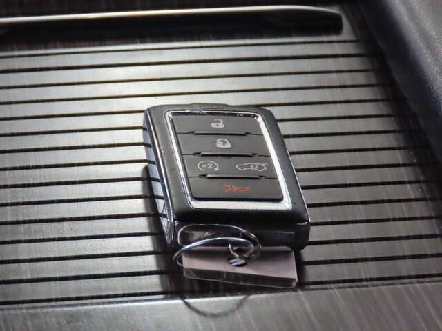 2023 Jeep Wagoneer L Series II