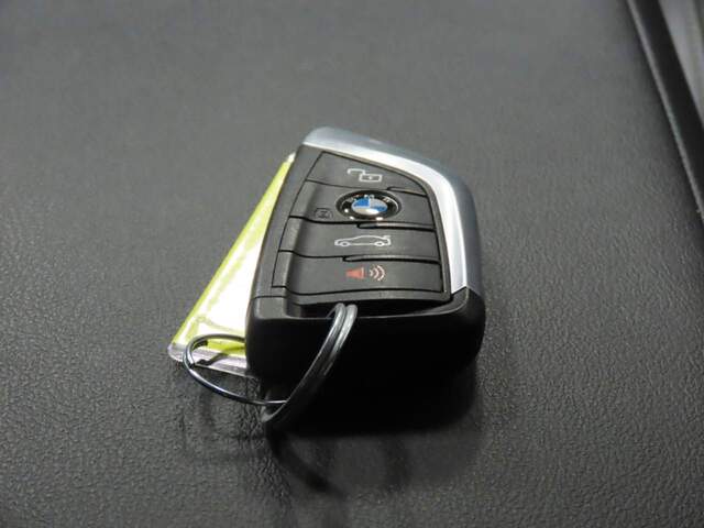 2024 BMW 3-Series 330i