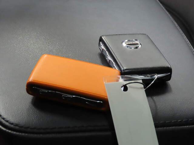 2023 Volvo S60 Recharge T8 Plus Black Edition