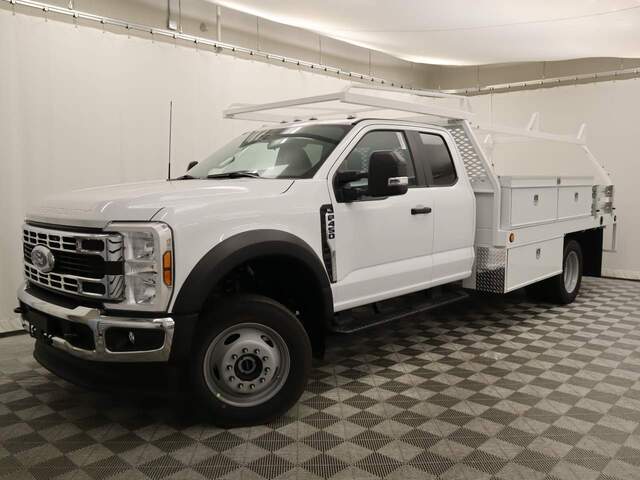 2024 Ford F-450 Super Duty Extended Cab Chassis