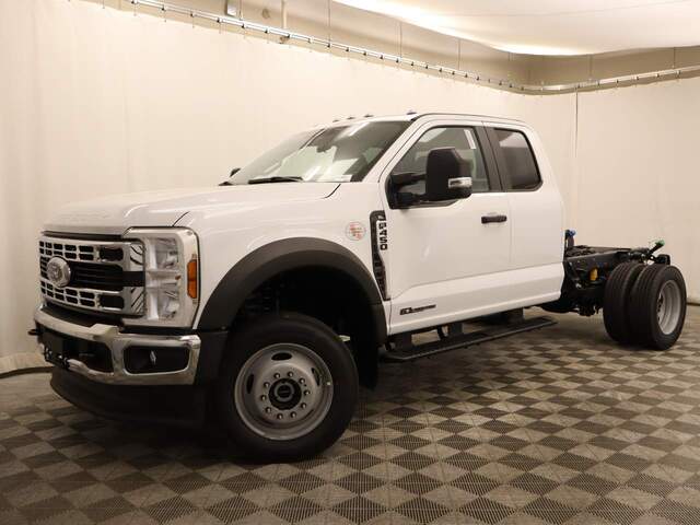 2024 Ford F-450 Super Duty Extended Cab Chassis