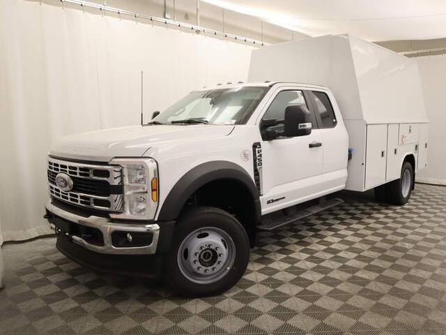 2024 Ford F-450 Super Duty Extended Cab Chassis