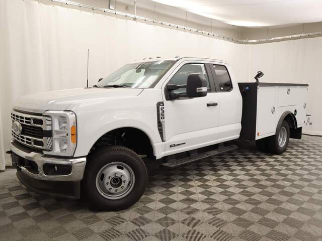 2023 Ford F-350 Super Duty DRW SuperCab Lariat