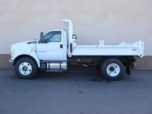 2025 Ford F-650 Super Duty Chassis