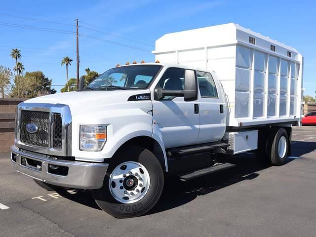 2024 Ford F-650 Super Duty Crew Cab Chassis