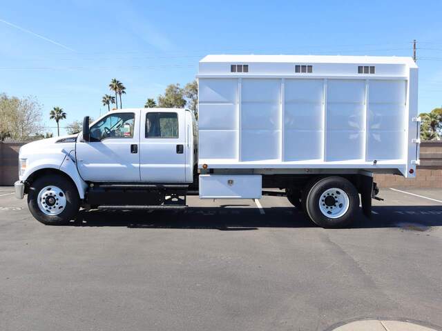 2024 Ford F-650 Super Duty Crew Cab Chassis