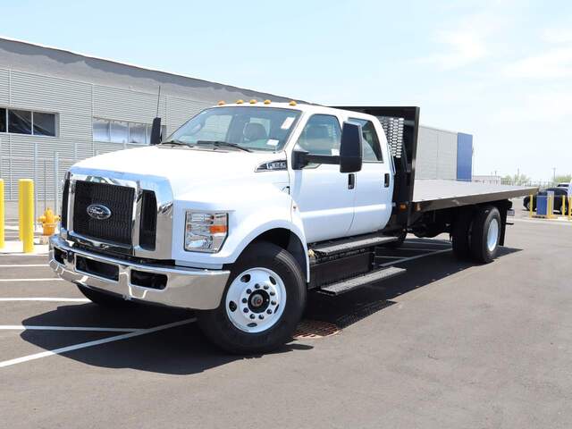 2025 Ford F-650 Super Duty Crew Cab