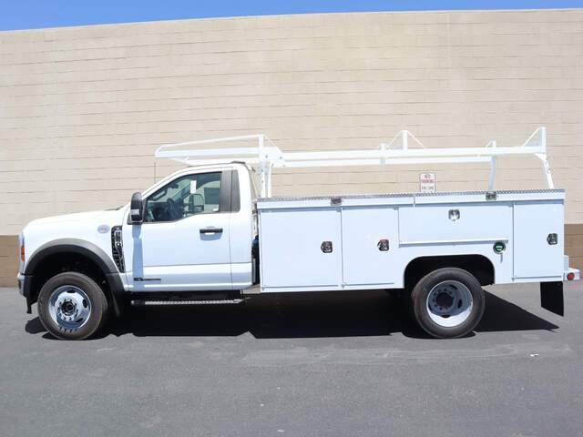 2024 Ford F-550 Super Duty Chassis