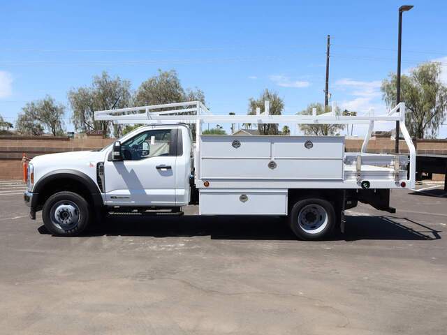 2024 Ford F-550 Super Duty Chassis