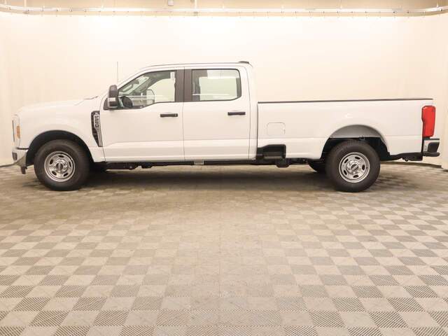 2024 Ford F-250 Super Duty Crew Cab XL