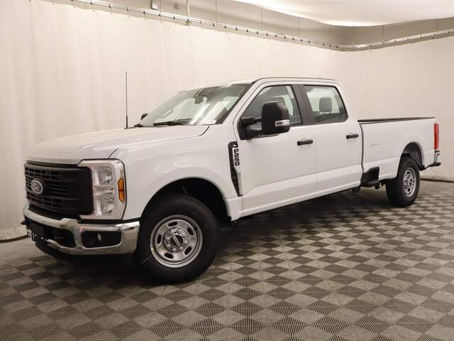 2024 Ford F-250 Super Duty Crew Cab XL