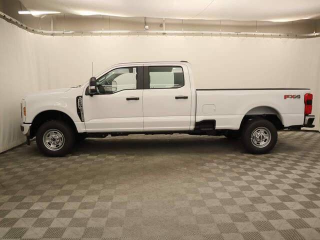 2024 Ford F-250 Super Duty Crew Cab XL