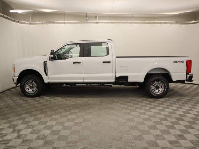 2024 Ford F-250 Super Duty Crew Cab XL