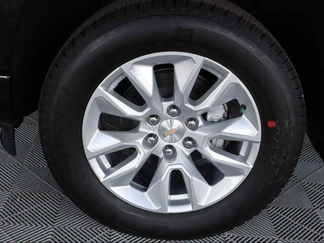 2023 Chevrolet Silverado 1500 Crew Cab Custom