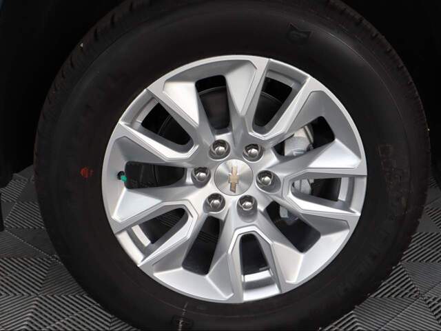 2023 Chevrolet Silverado 1500 Crew Cab Custom