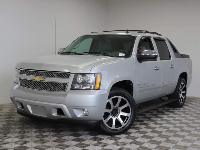 2011 Chevrolet Avalanche LTZ Crew Cab
