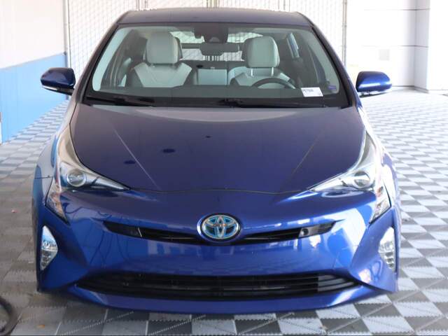 2018 Toyota Prius Three Touring