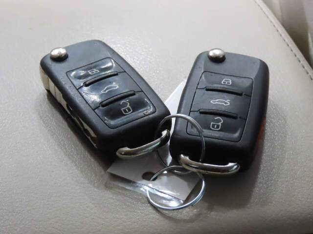 2017 Volkswagen Tiguan 2.0T Limited S 4Motion