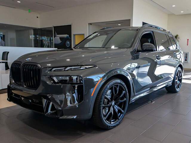 2023 BMW X7