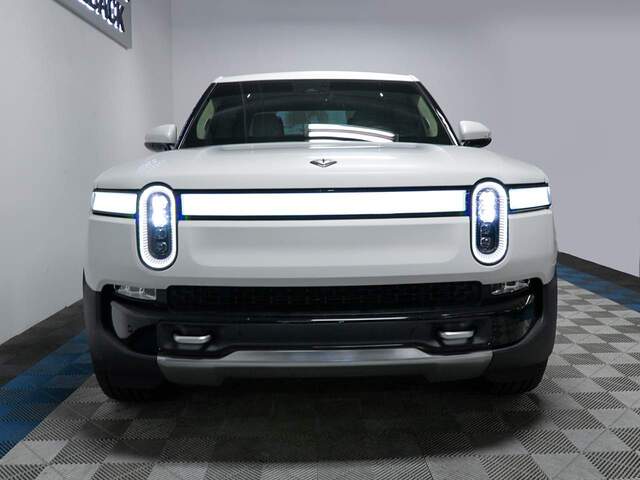 2022 Rivian R1T Adventure Crew Cab