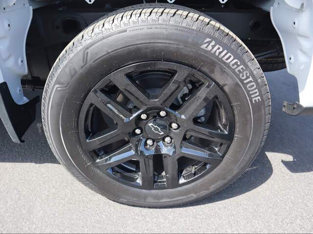 2023 Chevrolet Silverado 1500 Crew Cab Custom 4WD