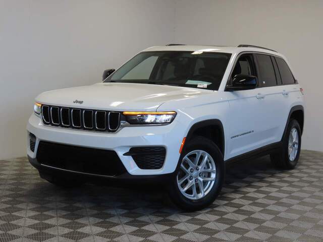 2023 Jeep Grand Cherokee Laredo
