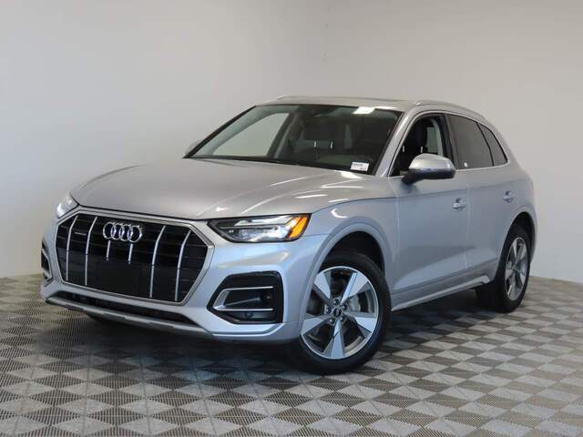 2023 Audi Q5 quattro Premium Plus 40 TFSI