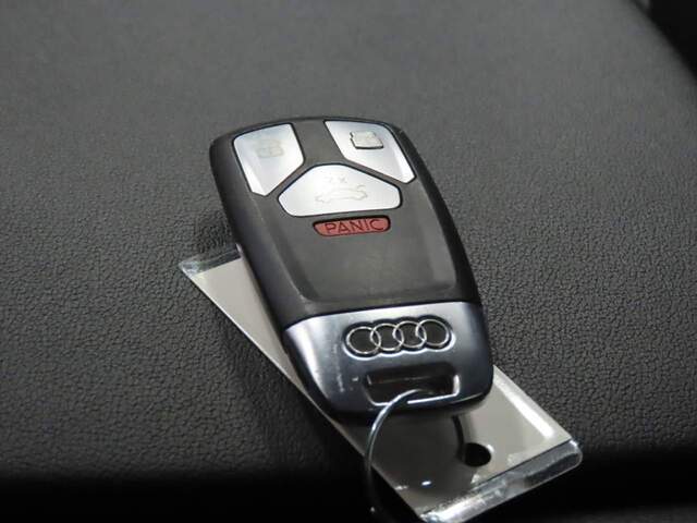 2023 Audi Q5 quattro Premium Plus 40 TFSI