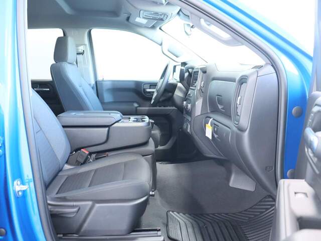 2023 Chevrolet Silverado 1500 Crew Cab Custom 4WD