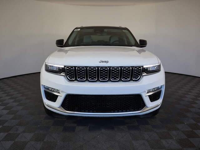 2023 Jeep Grand Cherokee Summit