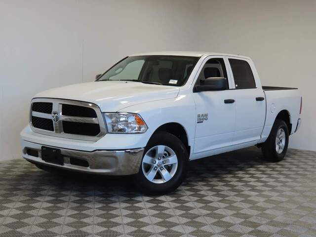 2022 Ram 1500 Classic SLT Crew Cab