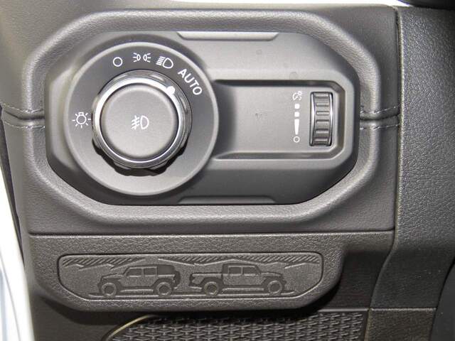 2024 Jeep Wrangler Sahara 4dr