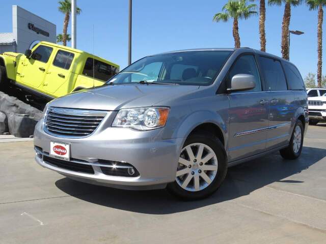 2016 Chrysler Town and Country
