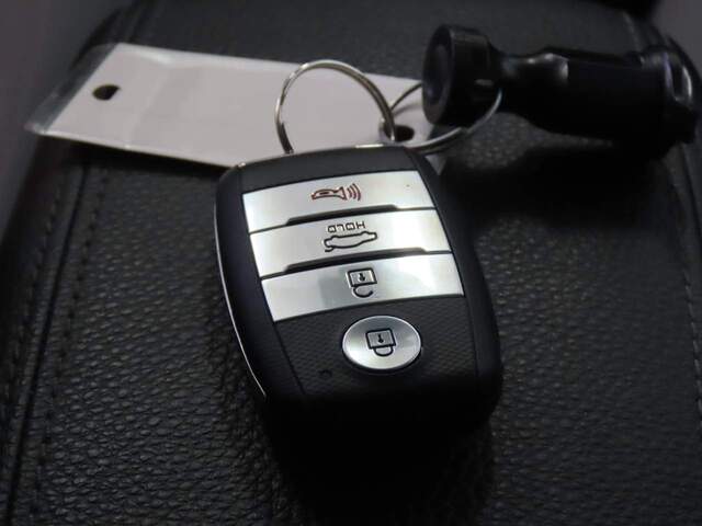 2023 Kia Rio 5-Door S