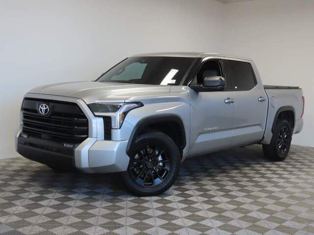 2022 Toyota Tundra SR5 Crew Cab