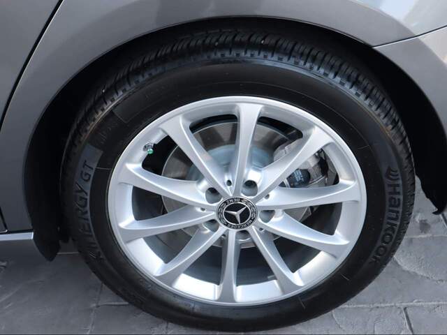 2022 Mercedes-Benz A-Class A 220