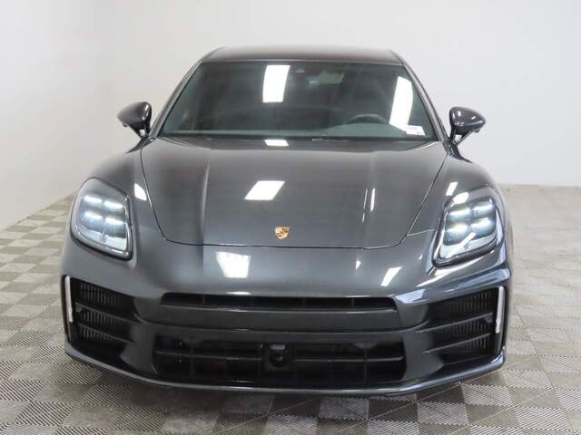 2025 Porsche Panamera  