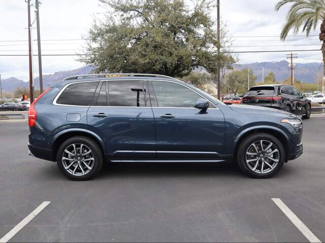 2019 Volvo XC90 T5 Momentum