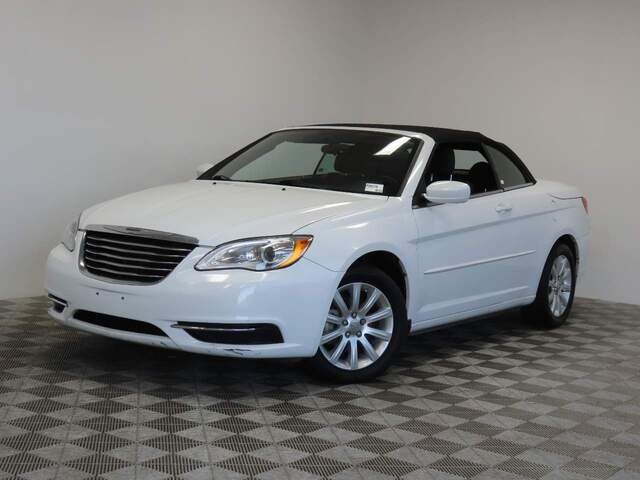2013 Chrysler 200 Touring