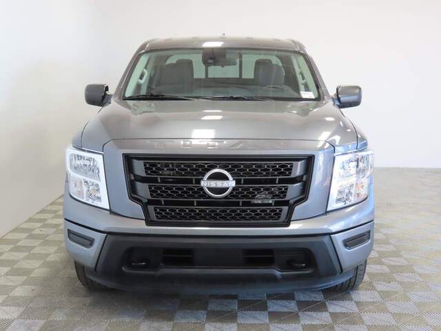 2023 Nissan Titan SV Crew Cab