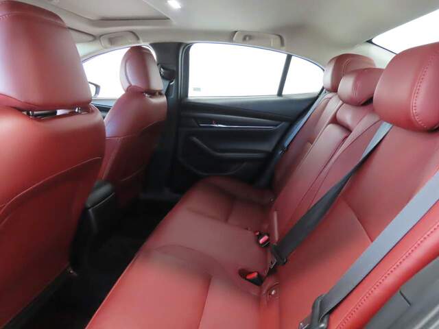 2024 Mazda3 Sedan 2.5 S Carbon Edition