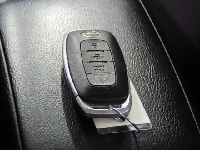 2023 Nissan Versa SV