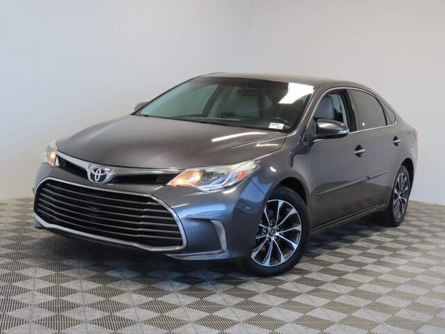 2016 Toyota Avalon XLE