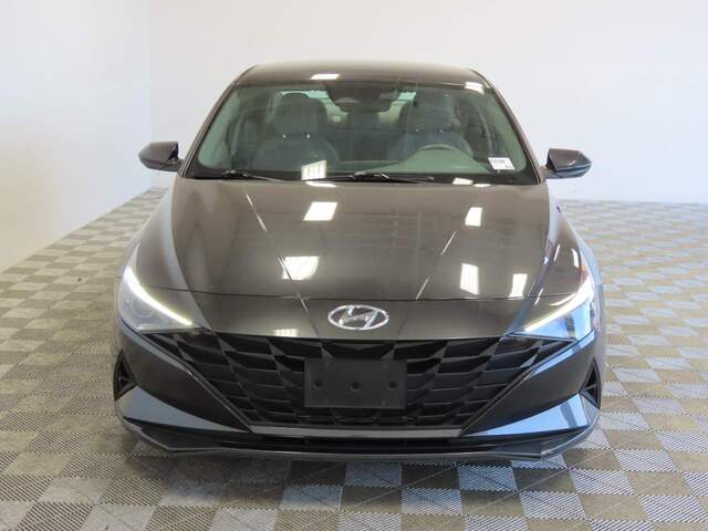 2021 Hyundai ELANTRA SE