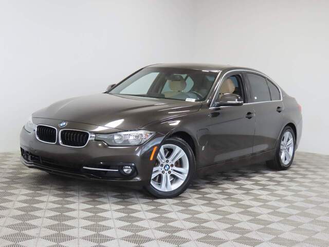 2017 BMW 3-Series 330e iPerformance