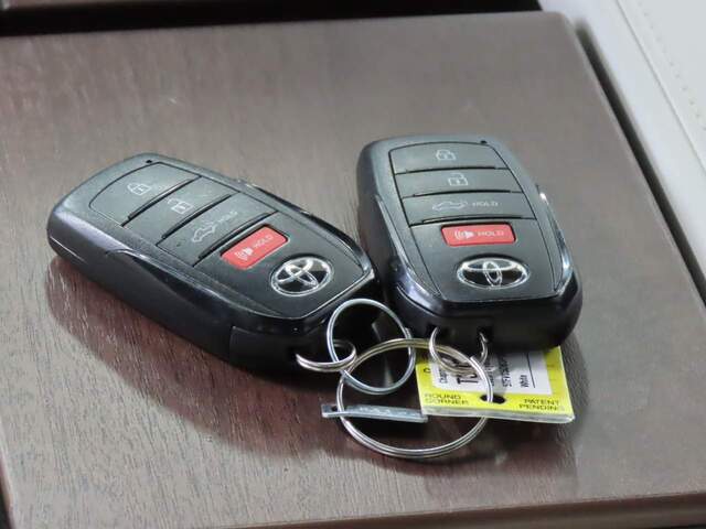 2023 Toyota Tundra Capstone HV Crew Cab