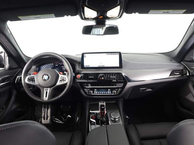 2023 BMW M5