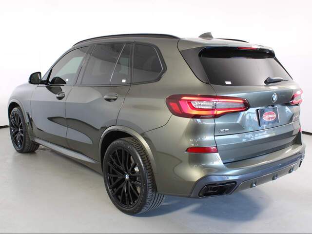 2022 BMW X5 M50i